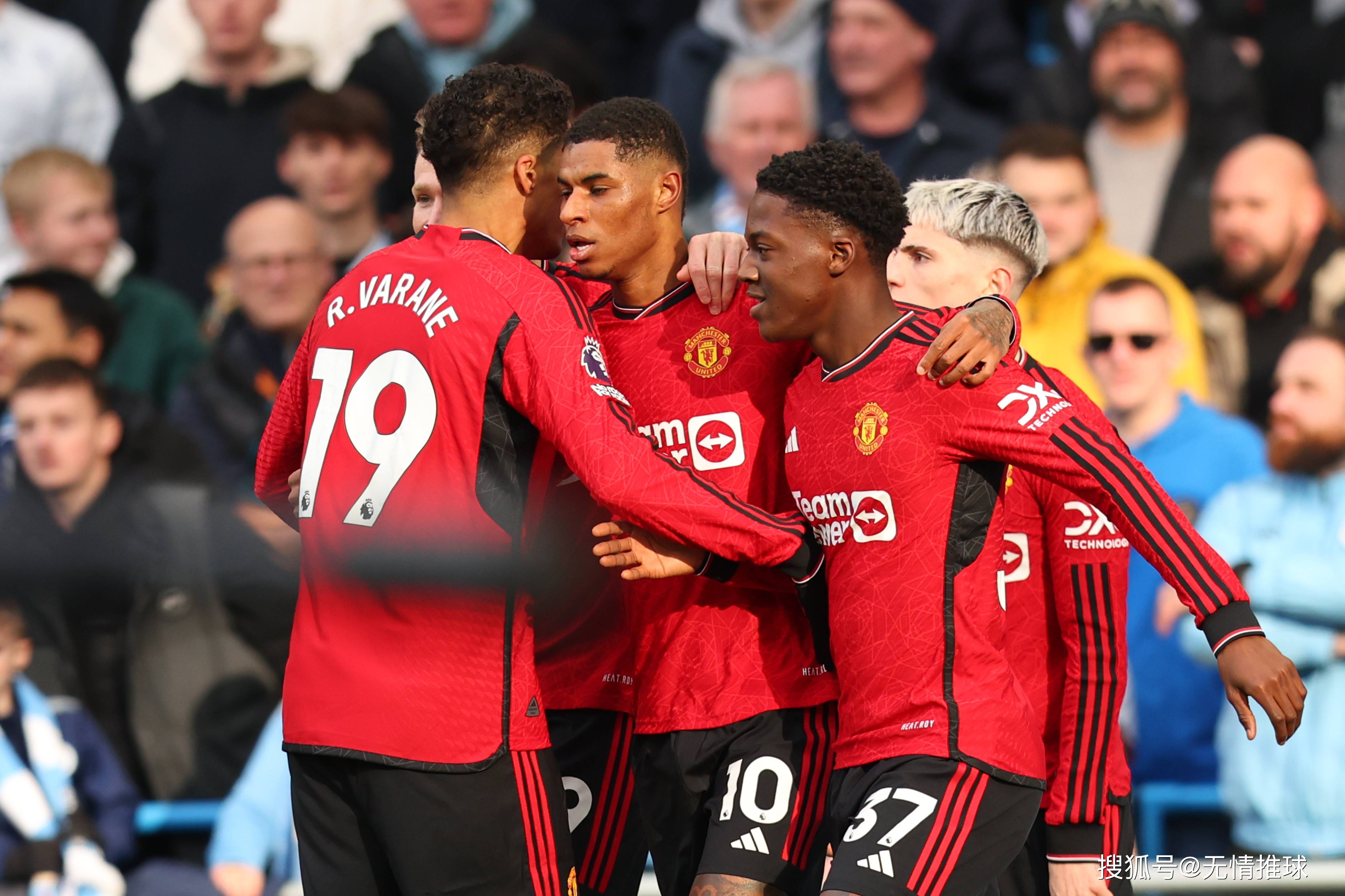 曼联遭逢不走运,主场未能全身而退 曼联遭逢不走运,主场未能全身而退