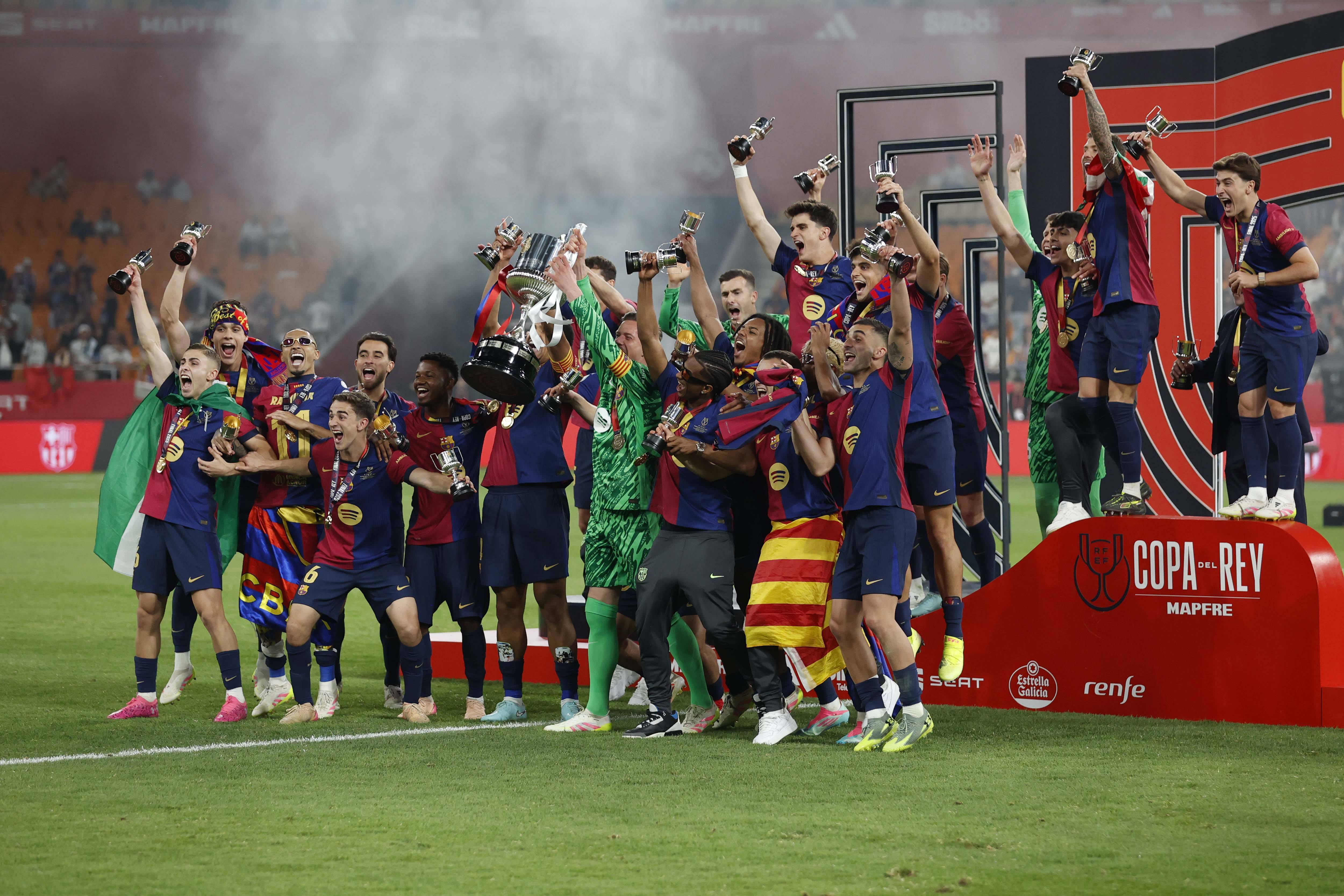 尤文图斯中卫头球破门,帮助球队锁定胜局 尤文图斯中卫头球破门,帮助球队锁定胜局