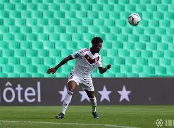 波尔多尴尬失分,战绩不尽人意 波尔多尴尬失分,战绩不尽人意